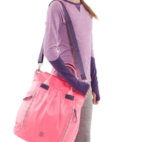 Ivivva Hot Pink Large Athletic Crossbody Bag - Picture 1 of 5